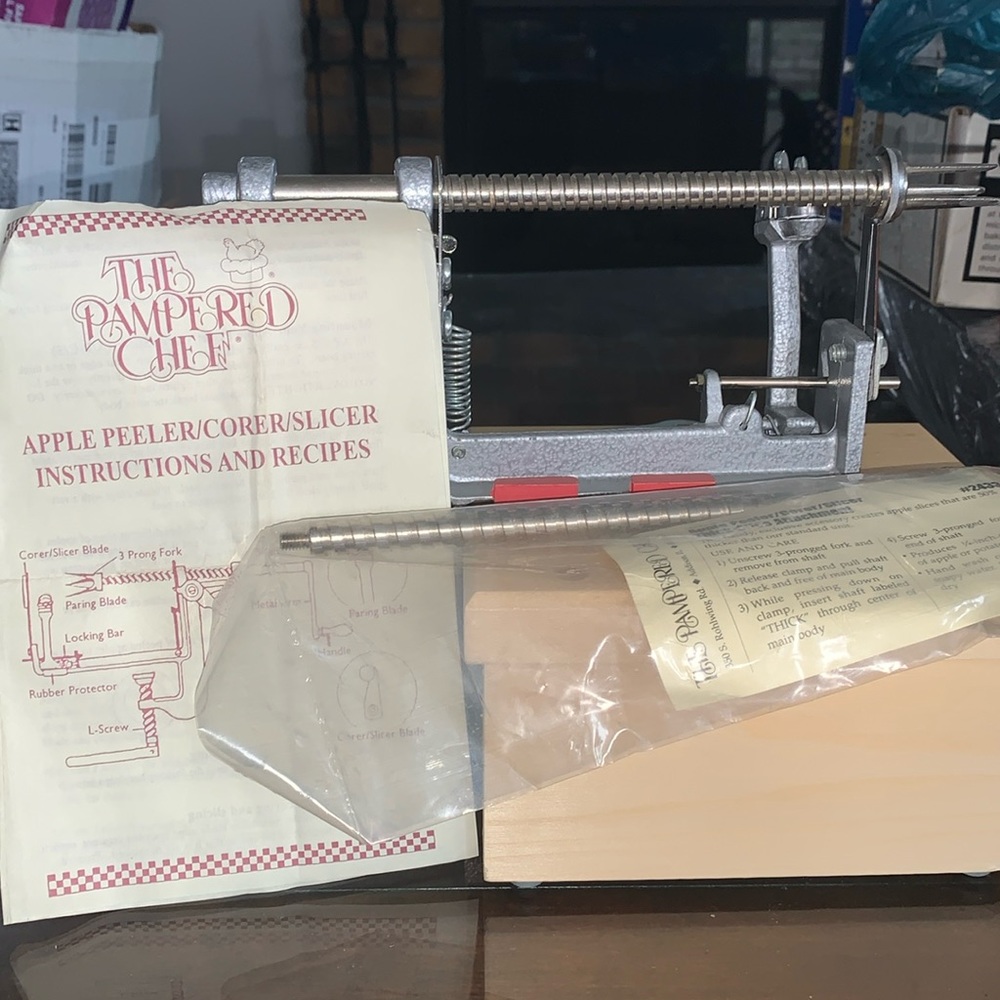 Pampered Chef Apple Corer
